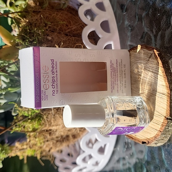 essie No Chips Ahead Clear Top Coat - chip-resistant - 0.46 fl oz - Picture 6 of 6